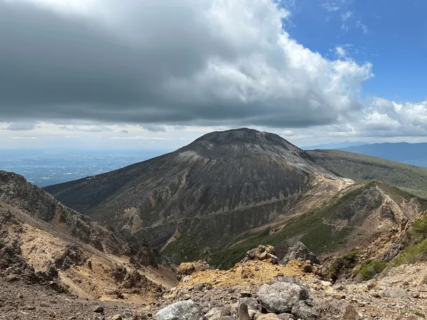 Mt Chausu (茶臼岳)