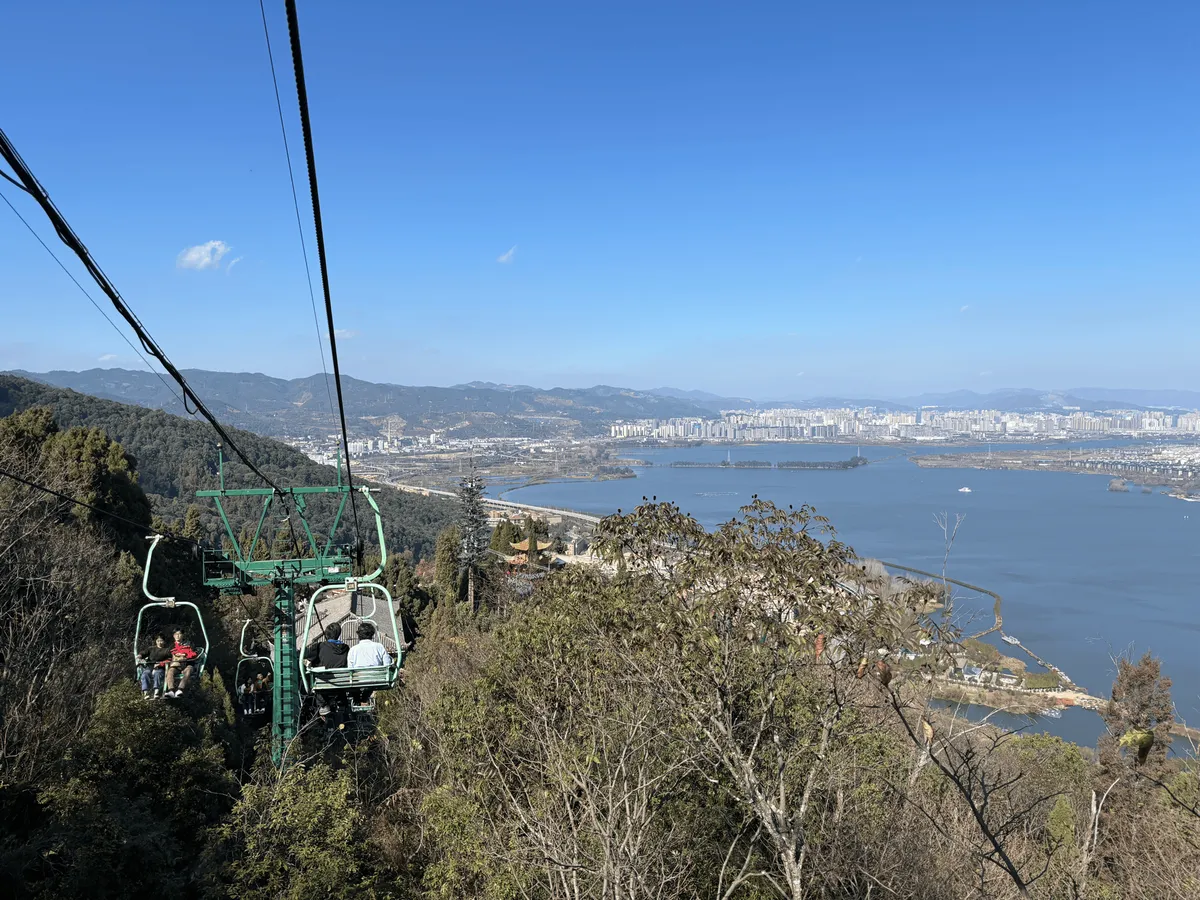 Cableway system running down the mountain